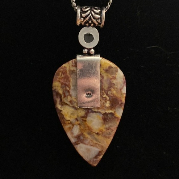 🐘🐘 New Elephant In Natural stones; Coconut jasper & opalite Pendent - Picture 7 of 10